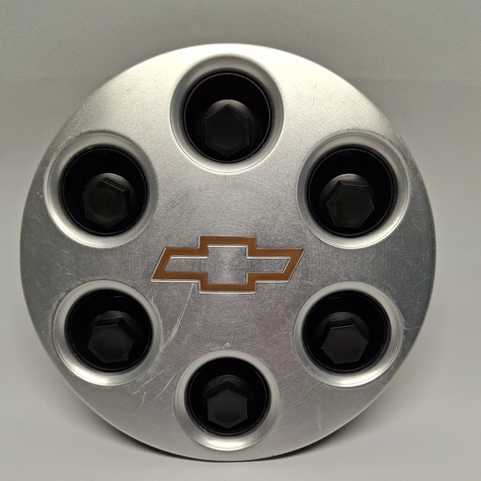 ОРИГИНАЛЬНЫЙ ЦЕНТРАЛЬНЫЙ КОЛПАК КОЛЕСА ASTRO, AVALANCHE, SUBURBAN, TAHOE 16 ДЮЙМОВ ИЗ СПЛАВА 15004143 #2W-4 - Изображение 2 из 4