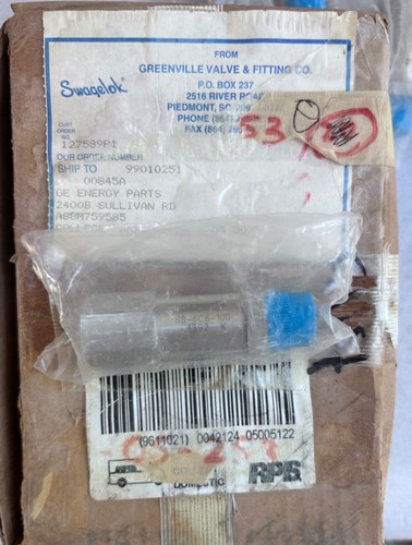 Swaglok NUPRO Valvola di controllo SS-6C6-100-4392 - Foto 2 di 11