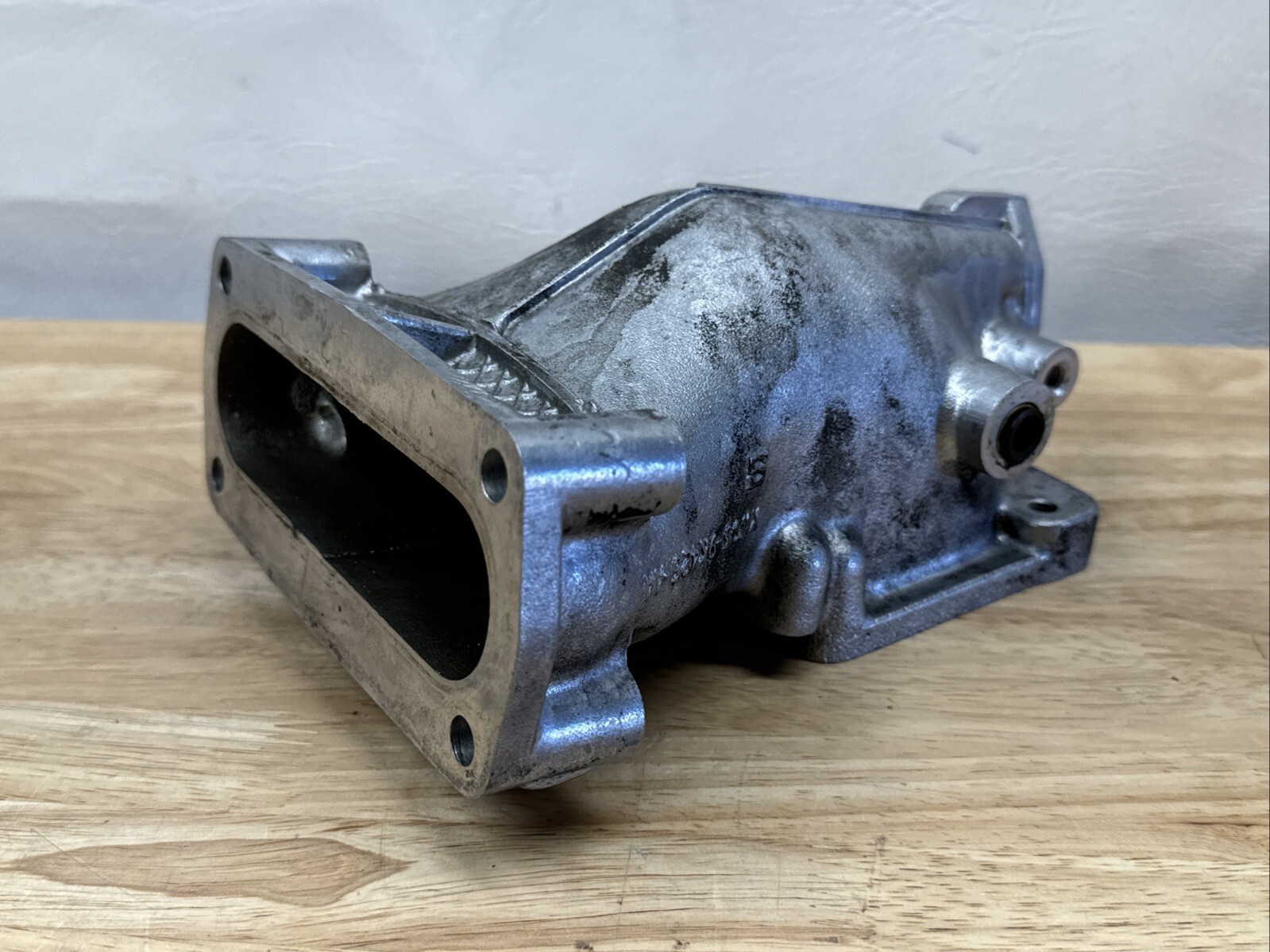 00-03 Jaguar X100 XKR XJR 4.0L S/C Throttle Body Induction Elbow XW939K426AA OEM