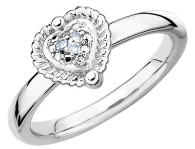 Herz Ring mit Diamant Akzent in Sterlingsilber