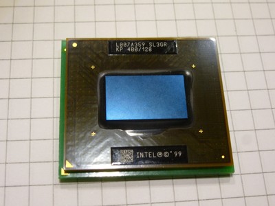 Intel Mobile Celeron Laptop Prozessor 400MHz/128KB/66MHz SL3GR Sockel 615