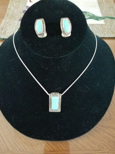 STERLING SILVER TURQUOISE NECKLACE & EARRINGS
