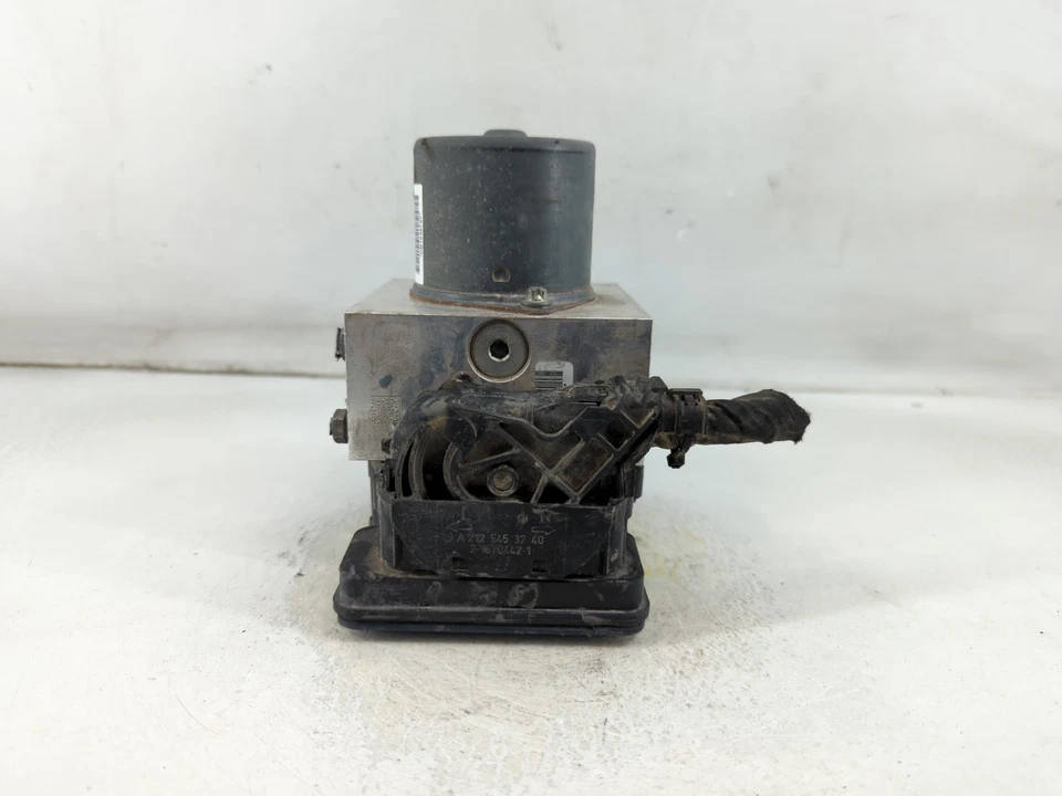 Módulo de control de bomba ABS Mercedes-Benz Ml350 2012-2013 P6RXJ Foto 4 de 4
