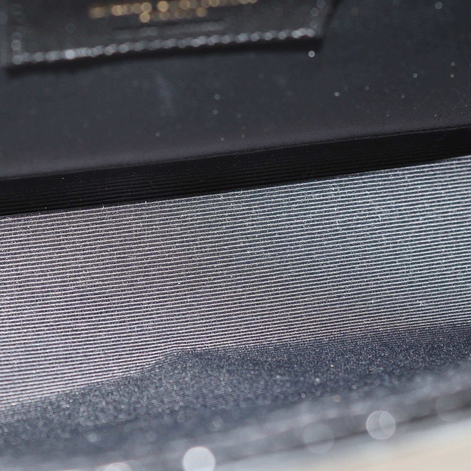 Borsa a tracolla Saint Laurent nera croc goffrata media nappa Kate