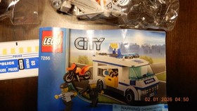 LEGO CITY Prisoner Transport 7286 NO BOX + 60157 Jungle Starter Set DAMAGED BOX