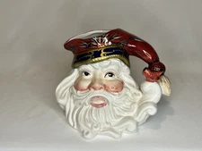 Shun Hui Large Winking Santa Cream and Sugar Elegant Christmas Set Circa 2000