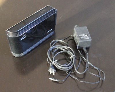 Verizon Wireless Samsung Network Extender SCS-26UC4 With Power Adapter