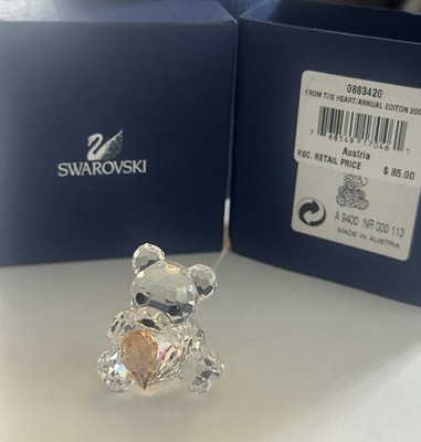 Swarovski Crystal Bear From The Heart Annual Edition 0883420