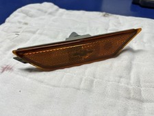 CHEVY SSR SIDE MARKER LIGHT LEFT (DRIVER) OEM 10367131 2003 2004 2005 2006