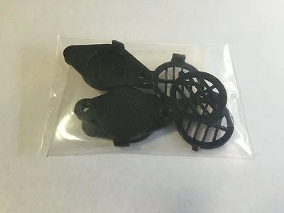 Temporary queen bee excluder for top bar hive or swarm capture box