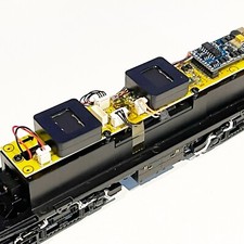 2x Mini Megabass Speakers, For Bachmann Class 20 Plux22, DCC Sound, Loksound Etc