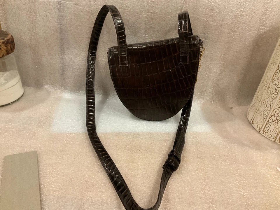 Bolso de mano - Sharif, con una variedad de pieles de gato grande y espalda y correa de reptil Foto 2 de 4