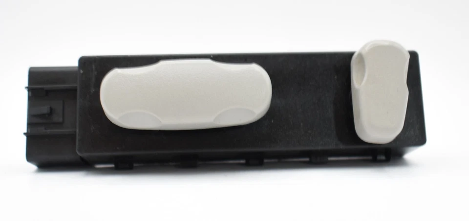 07-13 Silverado Sierra Tahoe Yukon Front Power DRIVERS  Seat Switch Gray B2D25 — 第 4/4 张图片