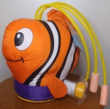 SIZZLIN' Cool Soft Squirts Mini Sprinkler - Clownfish (NEMO) *NEW*