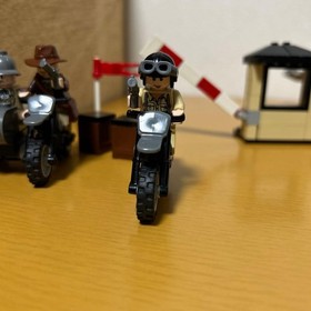LEGO Indiana Jones Peril in Peru 7628 & Indiana Jones Motorcycle Chase 7620 Used
