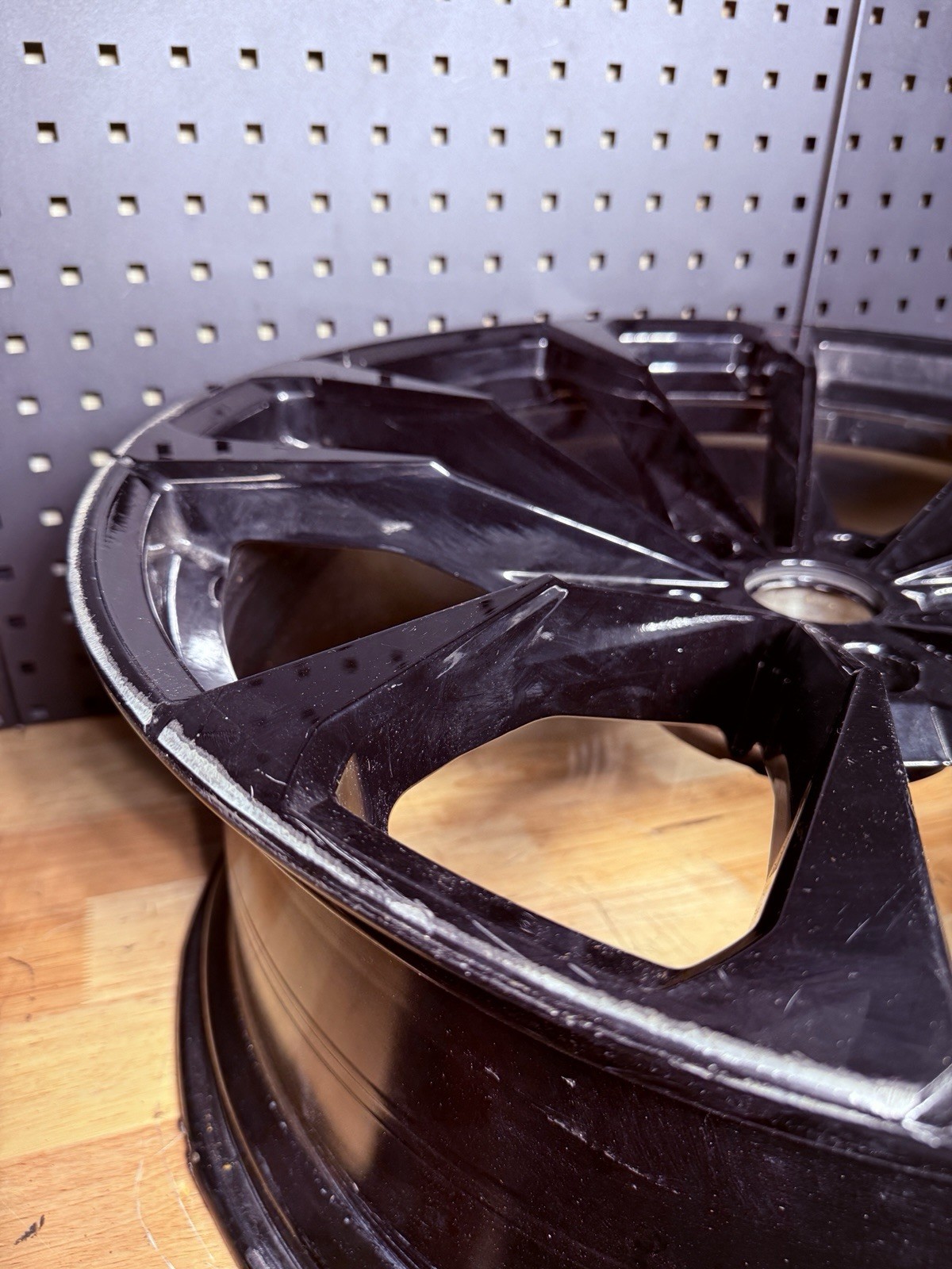 2023-2025 LAMBORGHINI URUS WHEEL RIM For REPAIR R23 10J ET28 OEM CHECK PHOTOS