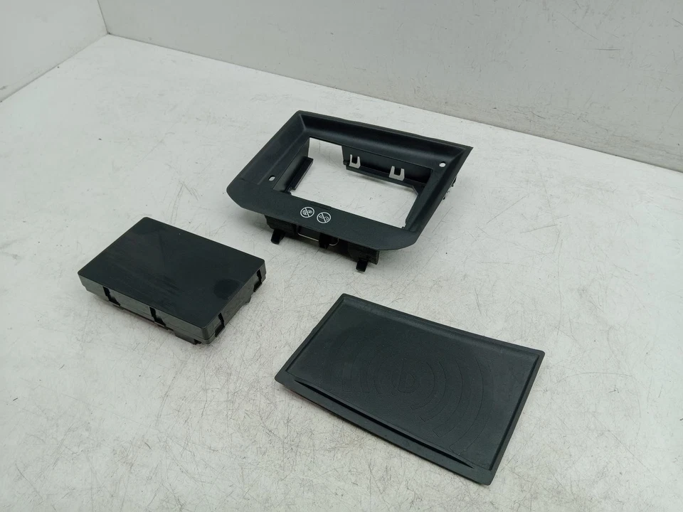 PEUGEOT 3008 WIRELESS PHONE CHARGER 9813403280 MK2 2016-2024 - Image 2 of 4