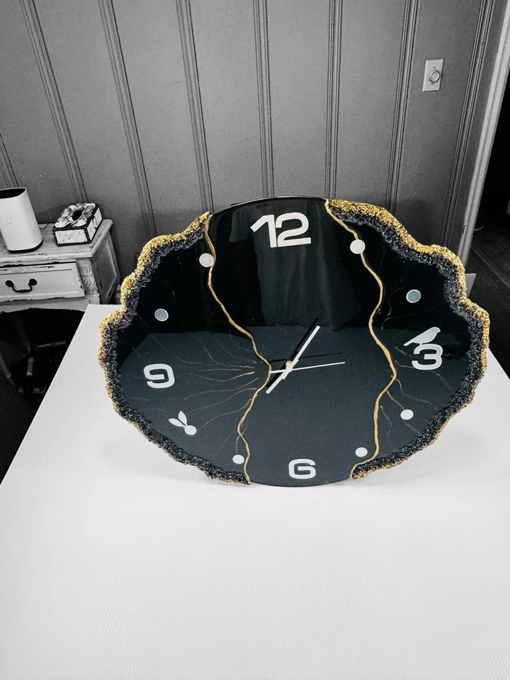 Handmade Epoxy Wall Clock ,Home Decor ,luxury And Modern,in Black /white/ Golden - Image 4 of 4