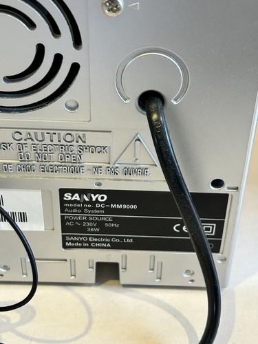 Sanyo DC-MM9000 Micro Libreria Impianto Stereo Hi-Fi con Telecomando, Altoparlanti, Manuale - Foto 14 di 23