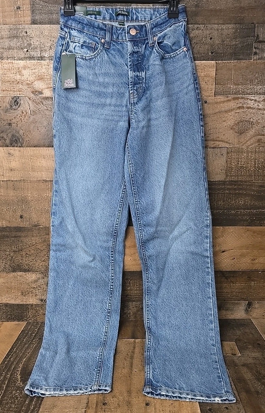NWT Wild Fable High Rise Straight Easy Rigid Mom Jeans Women Size 2/32