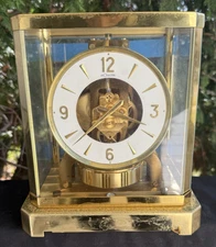Vintage 1960s Era LeCoultre Atmos Clock  - RUNS Good - READ