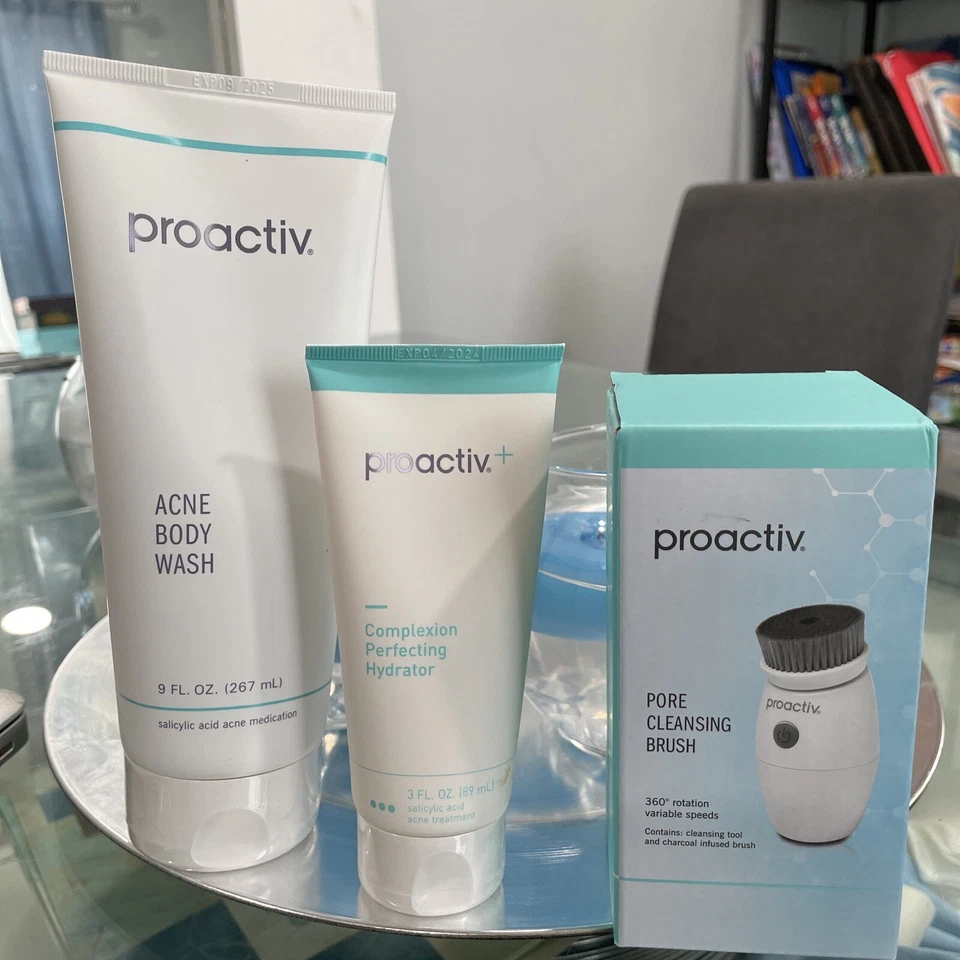Kit PROACTIV Complexion Perfecting H + Pore Cleansing Brush+ Acne Body Wash New - Image 3 of 4