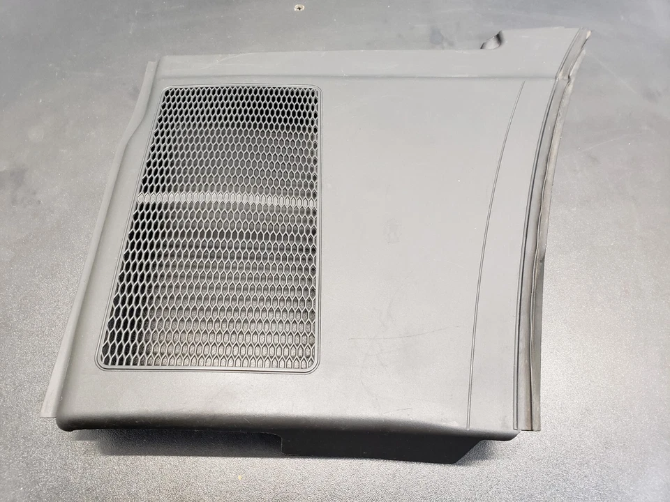 Cubierta de caja de filtro de aire de cabina Audi A4 Quattro 2002-2008 OEM 8E1819447A Foto 4 de 4