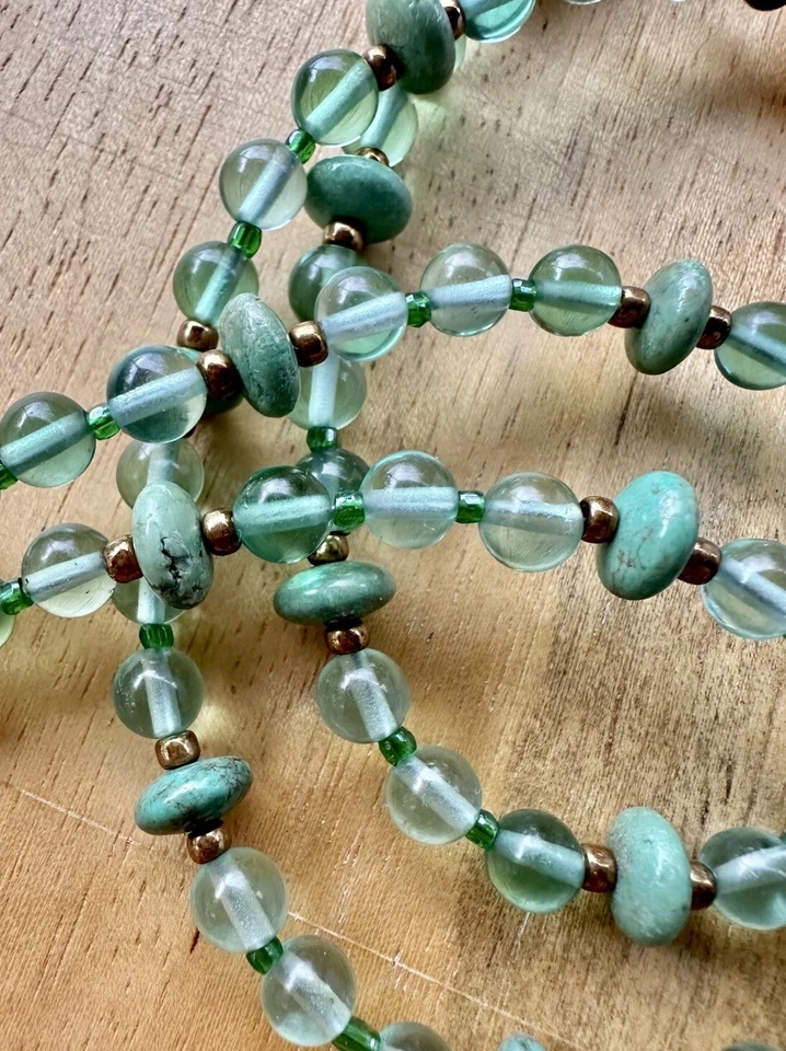 Collar de cuentas de disco turquesa Royston natural citrino con cáscara de vidrio verde hecho a mano Foto 4 de 4