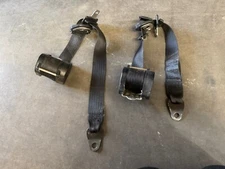 Porsche 944 Pair Front Seat Belts Left Right Assemblies 477857706H