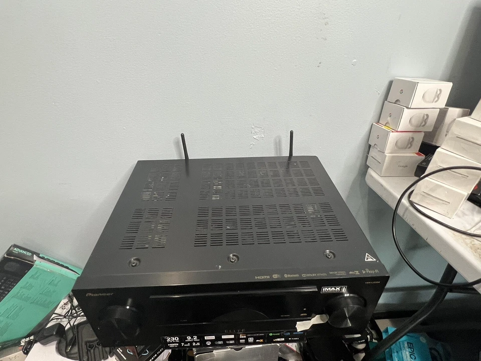 AS IS Pioneer Elite VSX-LX504 9.2 Bluetooth Dolby Atmos 4K Ultra HD NOT WORKING - Image 2 of 4