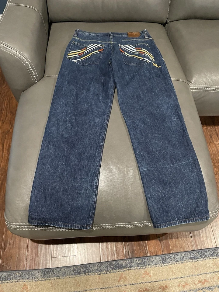 Roca Wear Pants Size 34 Design On Pockets Light Wear - Image 4 of 4