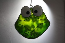 Frog with Big Eyes Stained Glass Suncatcher, 4"