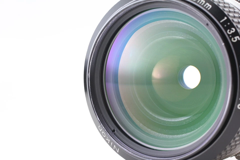 [Sin usar en caja] Lente Nikon Ai Nikkor 28 mm f/3,5 MF para F2 FM2 FM3A F3 FE2 Japón Foto 4 de 4