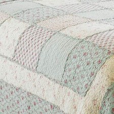 Paoletti Avignon gesteppte Tagesdecke