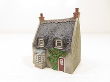 Graham Farish 42-122 N Scenecraft Thatched Cottage NIB 