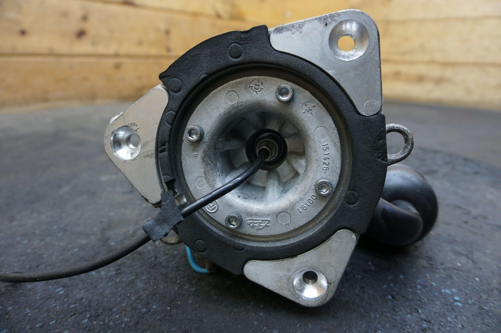 Rear Right Air Ride Spring Strut 4W0616002 Bentley Continental Flying Spur 2013+