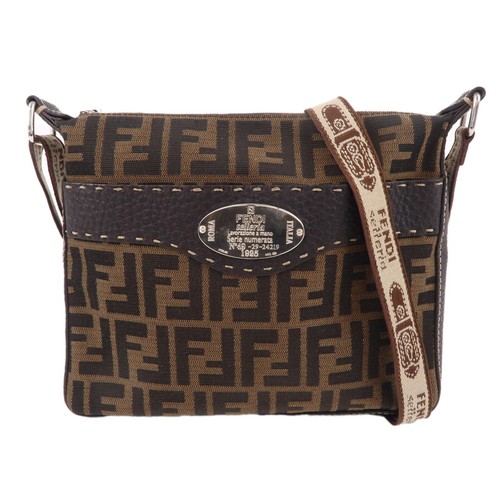 FENDI Zucca Selleria Shoulder Bag Brown Canvas Leather 8BT092 Auth Used