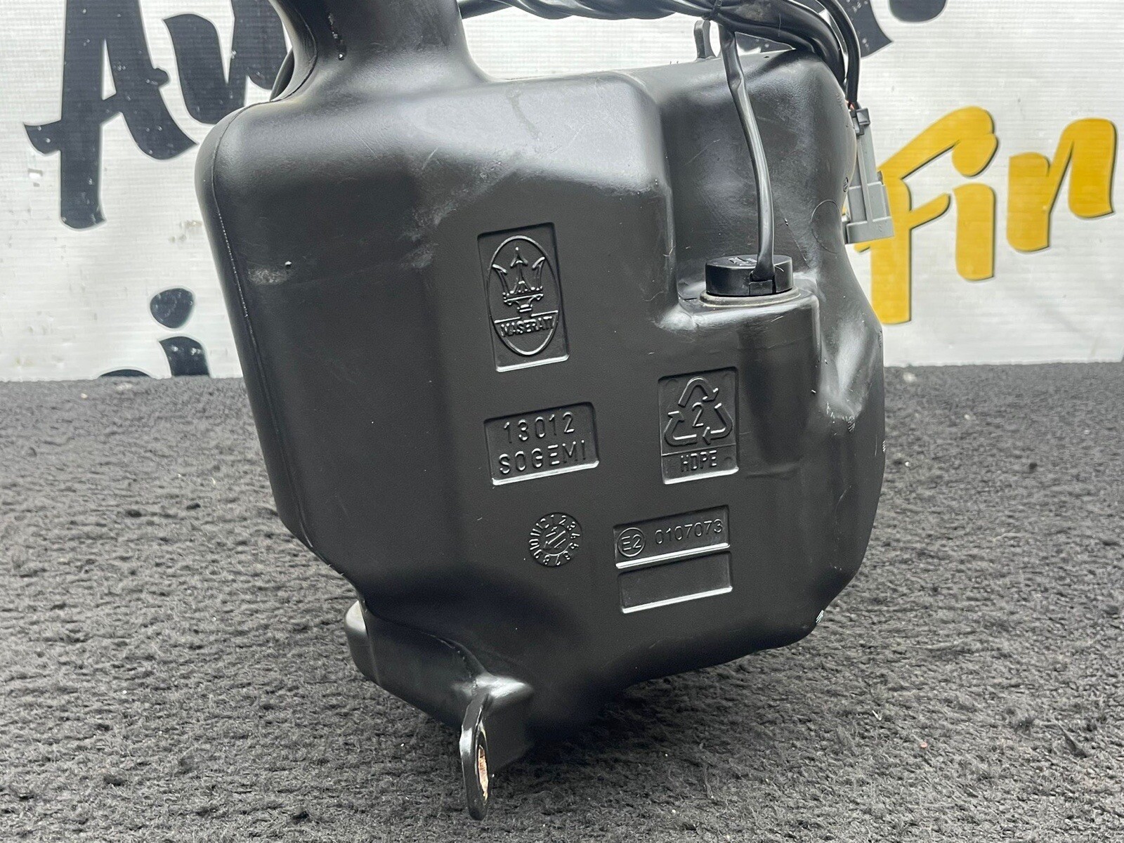 2015 MASERATI GRANTURISMO OEM WINDSHIELD WASHER RESERVOIR TANK
