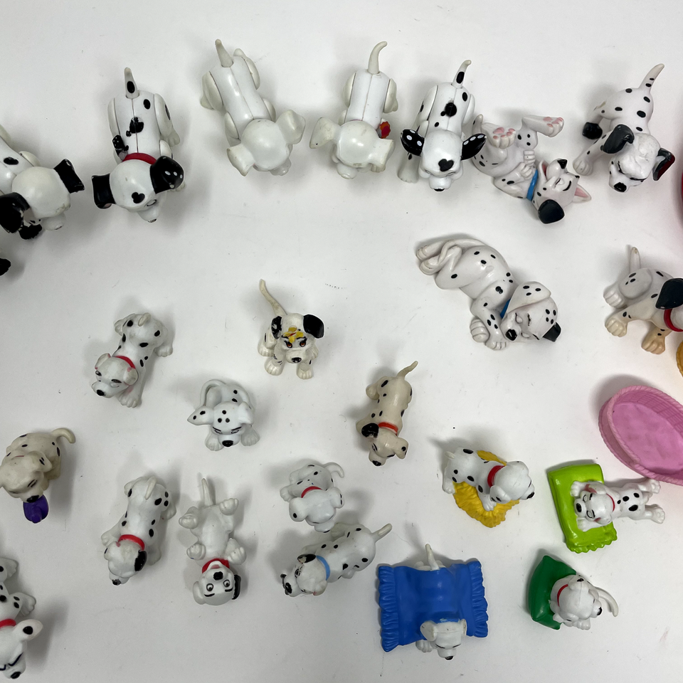 Vintage 101 DALMATIANS Lot of 28 PVC Toys Disney Figurines Dogs