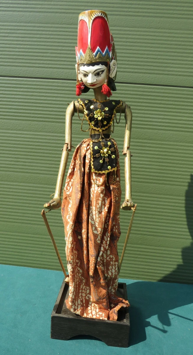 Wooden hand cheap puppet
