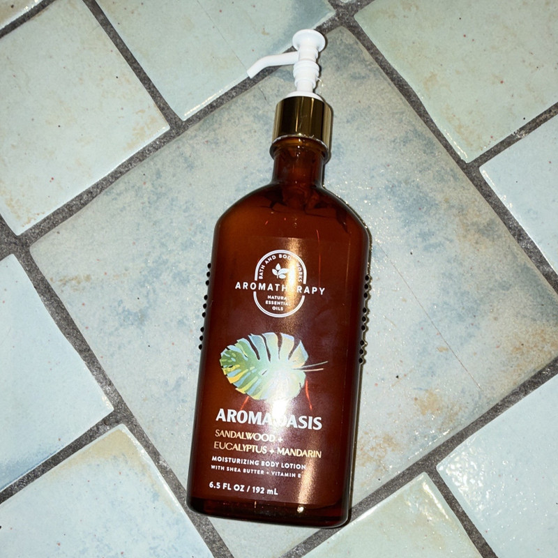 Bath & Body Works Aromatherapy Body Lotion Eucalyptus Mandarin Sandalwood 6.5