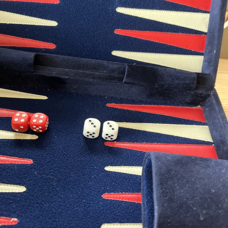 Vintage Backgammon Set in Case Blue Velvet Briefcase Red White Blue - Image 4 of 4