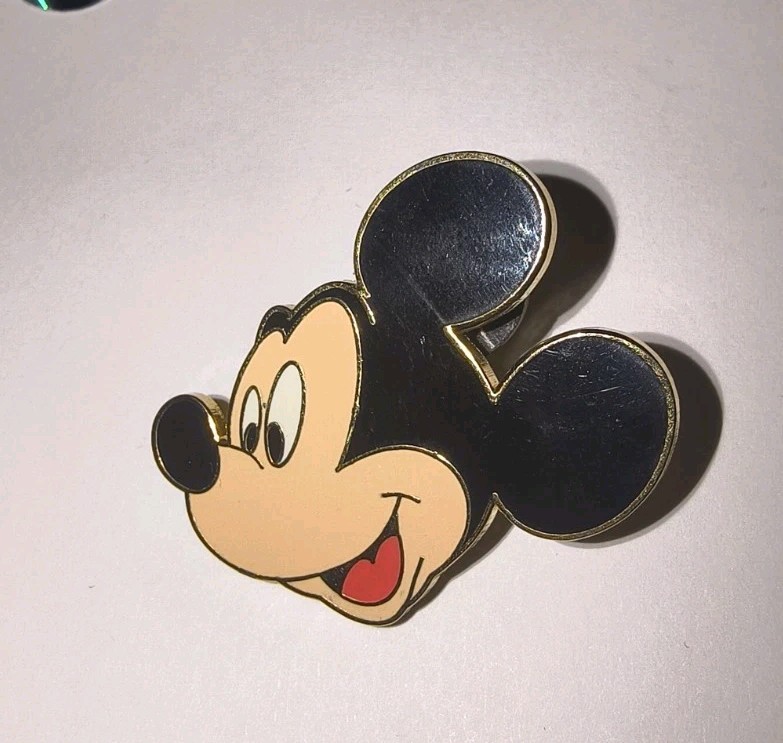 2002 Cast Lanyard Mickey Expressions Smiling Disney Pin 11308