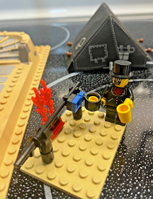 LEGO Adventurers: Sphinx Secret Surprise (5978) w/Instructions. Missing 3 pieces