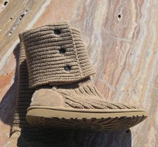 UGG Australia Cardy Beige Knit Button Up Sweater Winter Snow Boots Women Size 6