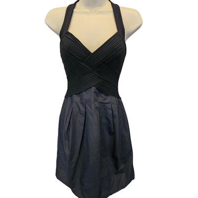 NWT BCBG bubble lattice halter little black dress size 2 320$ MSRP chic formal 