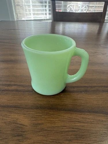 Vtg Fire King  Jadeite flat bottom D Handle Mug Rolled Base 1948-1950 Oven Ware