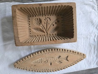 2 X Antike Butterform Holz handgeschnitzt Buttermodel Blumenmotiv Fischmotiv