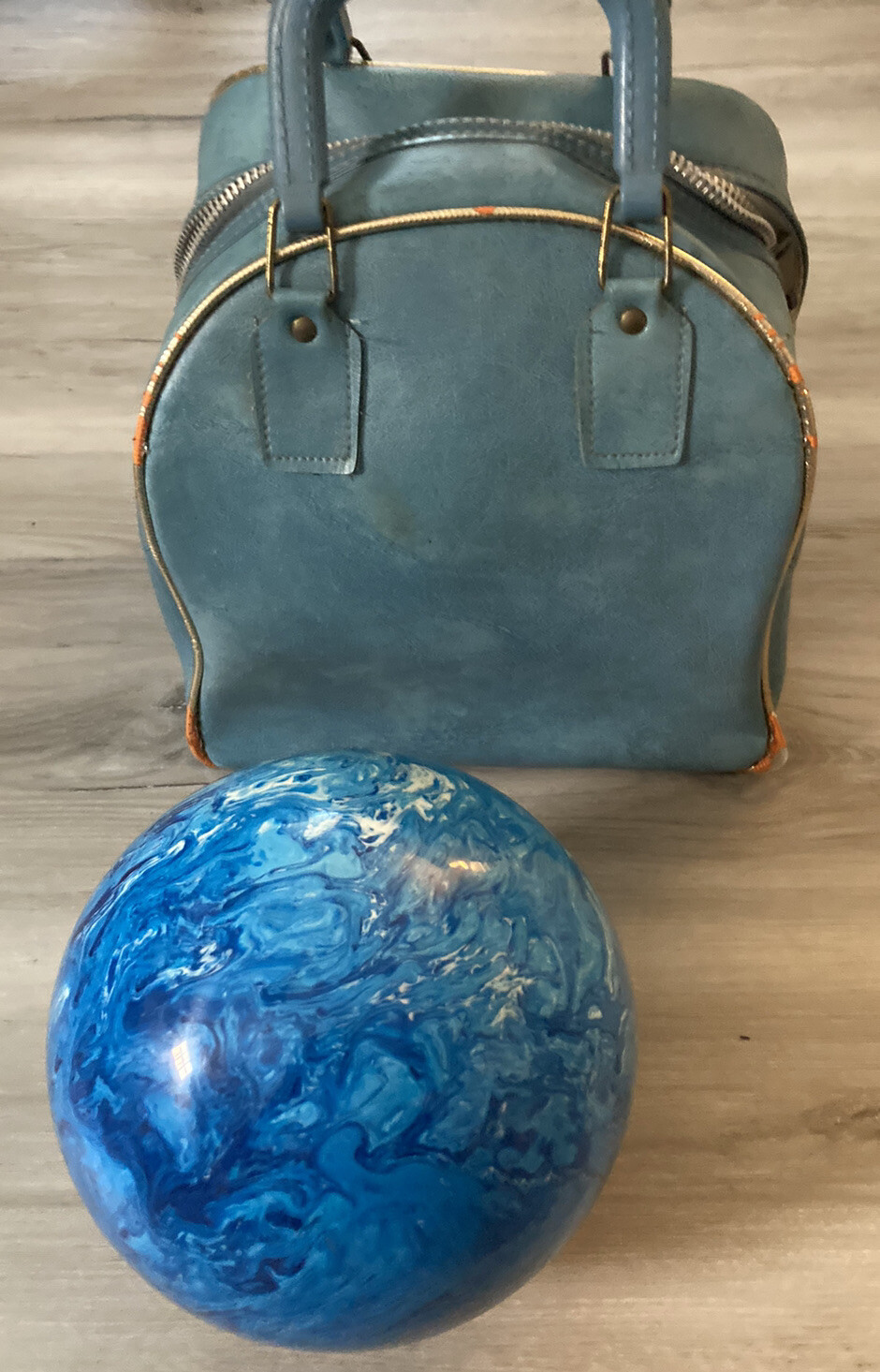 AMF Voit American Bowling Ball Drilled 11 lbs. 9 oz. Blue Metallic