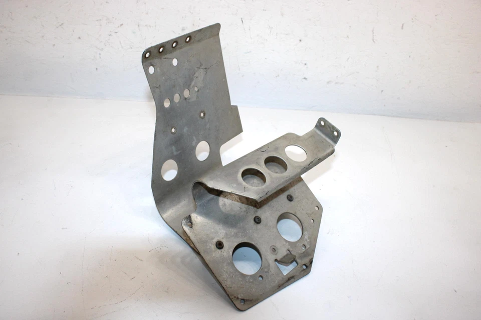 97 Yamaha Venture 600 Vt600a Oem Footrest Comp 2 8CR-21970-09-00 SY37 - Image 3 of 4